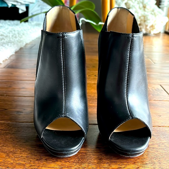 christian louboutin heels - Picture 4 of 17